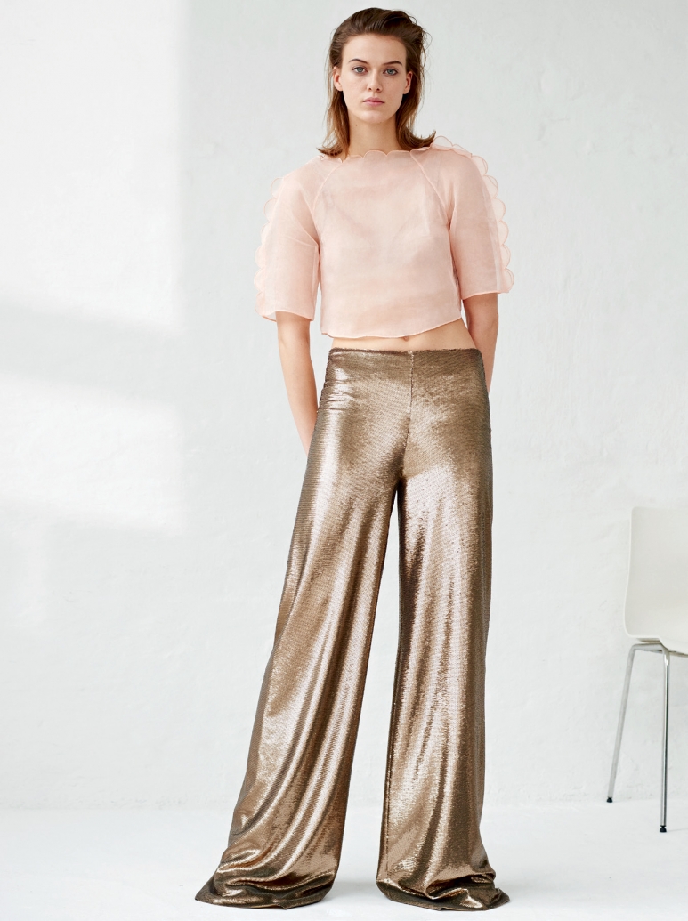 STYLE-Fashion-Stand-at-Ease-1705-13.jpg