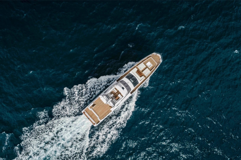 正在向着更具创新力的奢华游艇方向迈进的阿兹慕｜贝尼蒂集团 7.jpeg