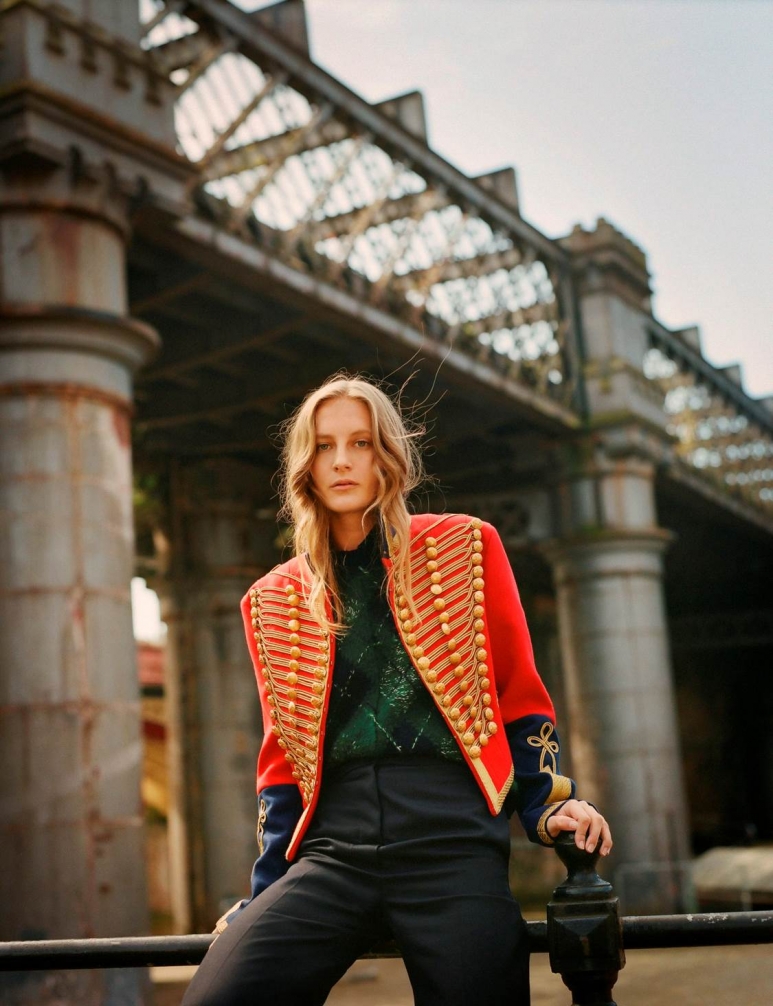 1011711_Burberry X Net-A-Porter Exclusive Campaign (6)-.jpg