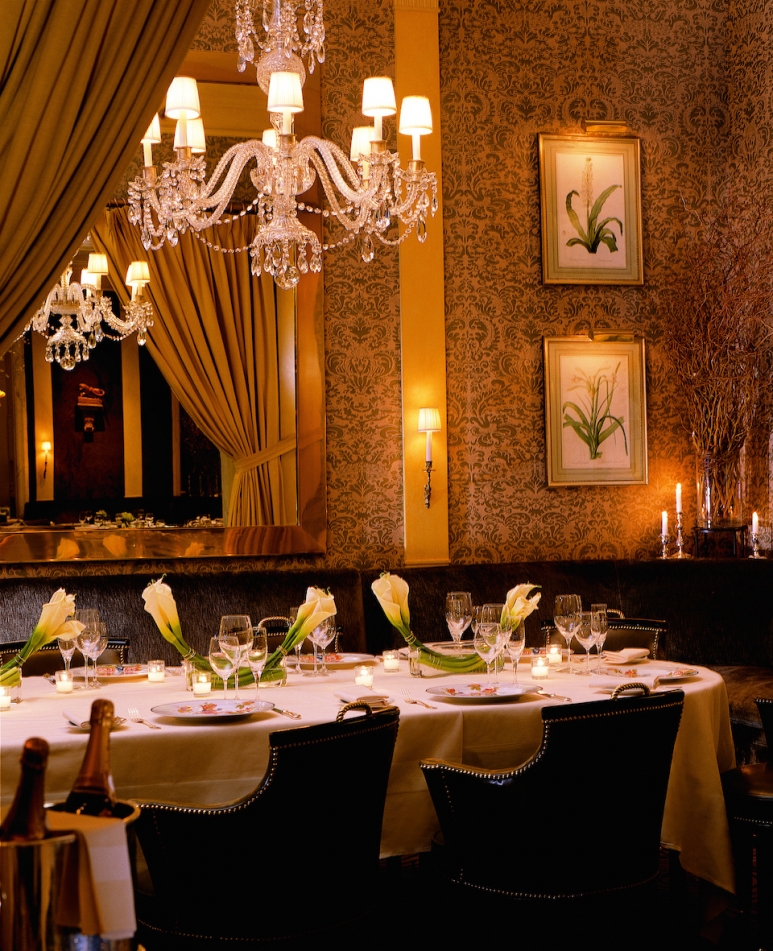 Café Carlyle -3.jpg