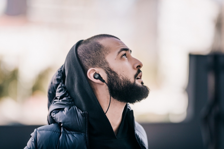 图2：PLAY - “乐趣”至上 (Beoplay H5).jpg