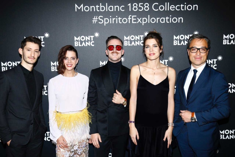 万宝龙品牌挚友Pierre-Niney（左一）、万宝龙品牌挚友Macarena-Gomez（左二）、万宝龙品牌挚友Aldo-Comas（中）、万宝龙品牌大使夏洛特·卡西拉吉（右二）、万宝龙全球首席执行官柏瑞麒（右一）.jpg