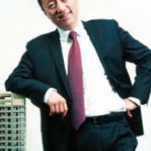 郁亮