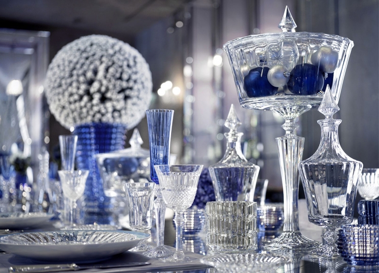 BlueChristmas_tableware_banner-min.jpg